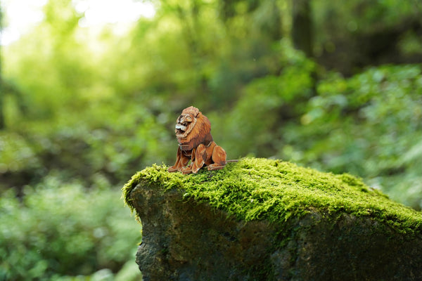Makebug Lion