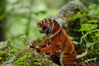 Makebug Siberian Tiger