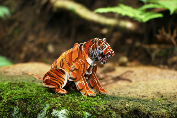 Makebug Siberian Tiger